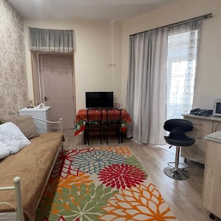 Guest House Beautiful Avlabar Tiflis Exterior foto